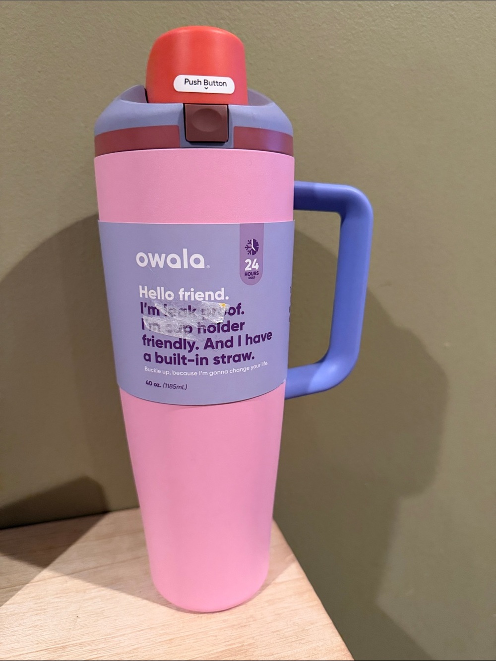 BNWT Owala 40 oz. FreeSip Tumbler with Side Grip